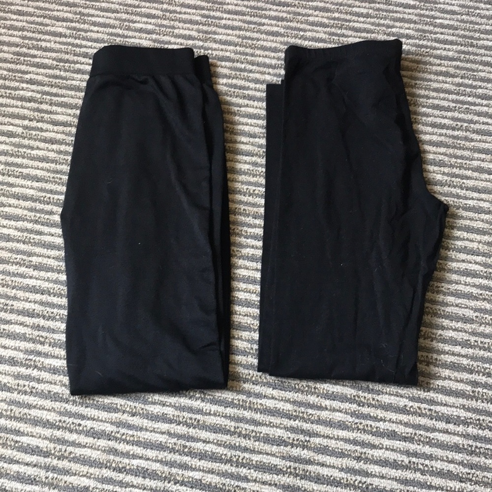 Black leggings